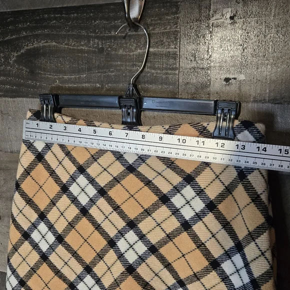 Forever 21 Plaid Mini Skirt in Tan, Black, and White - Picture 2 of 7